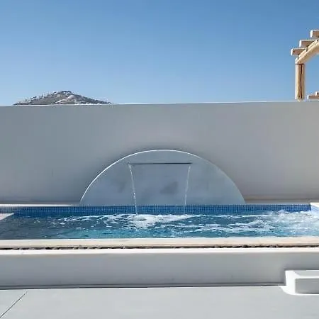 Beautiful Santorini - 3 Bedroom - Private Jacuzzi And Charismatic Interior - Vothonas 4* Agia Paraskevi (Santorini)
